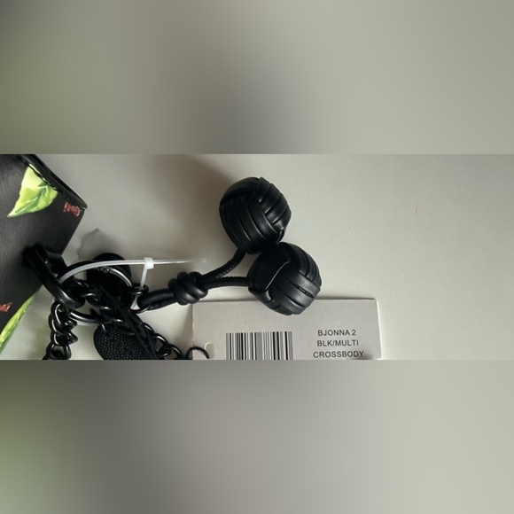 Steve Madden Cherry Print Crossbody Bag Black Chain Strap BJONNA 2 NWT - Picture 6 of 6